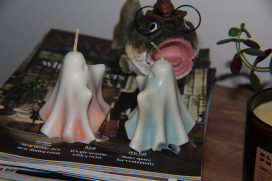 Friendly Ghost Candle – A Playful Glow for Spooky Season