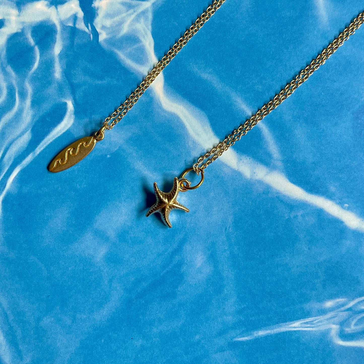 Surfboard necklace